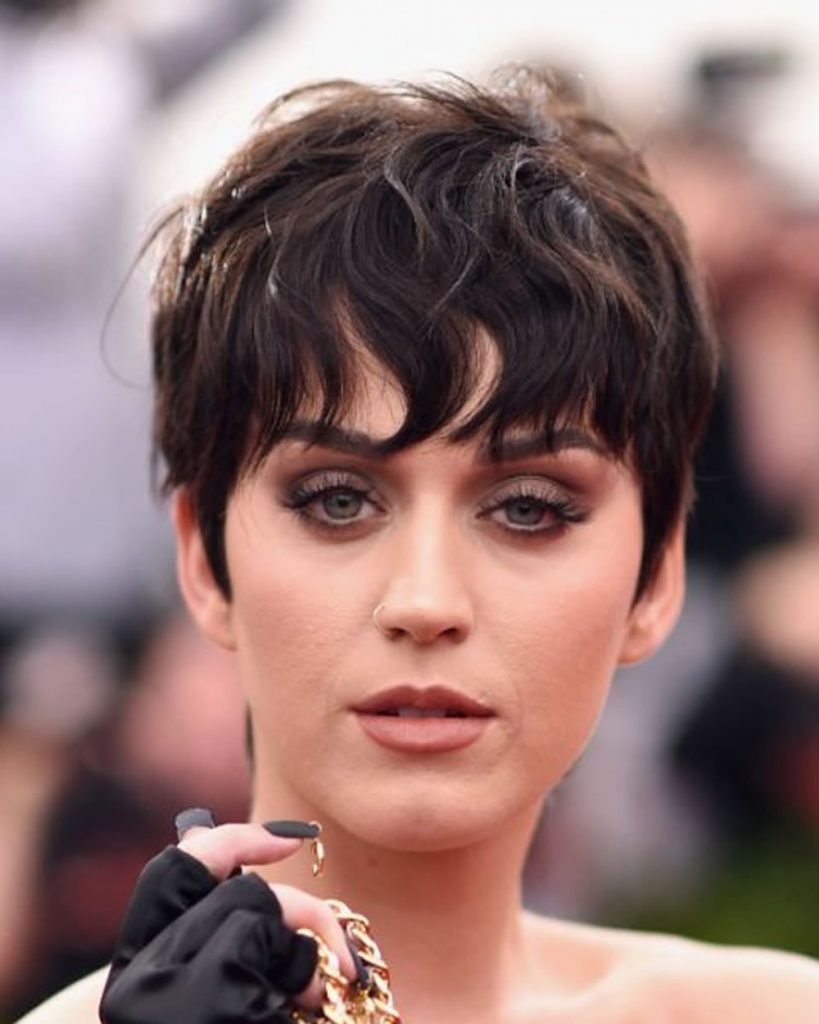 Short hairstyles for Women 2019