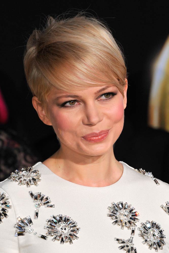 Short-haircuts-for-women-in-2020-2021-3-1 - Hair Colors