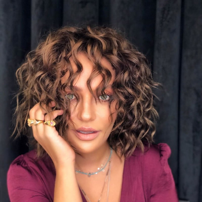 Natural Curly Hairstyles for Women 2020 - 2021