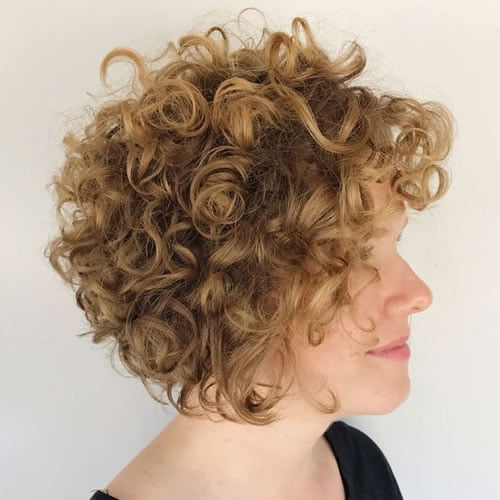 Short curly hairstyles 2020 - 2021