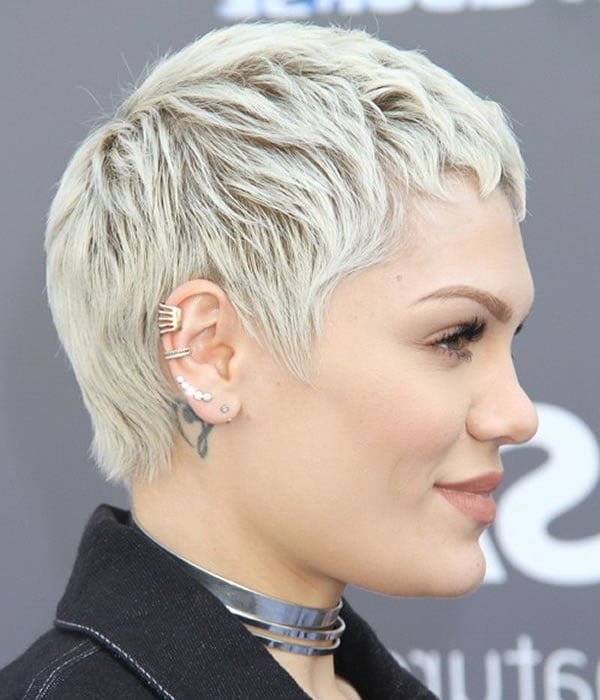 Pixie haircuts and hair colors 2021