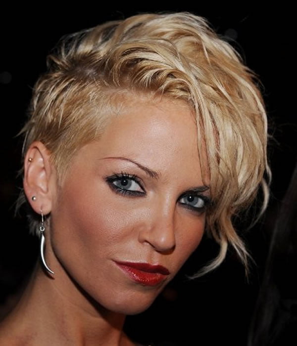 Pixie haircuts and hair colors 2021