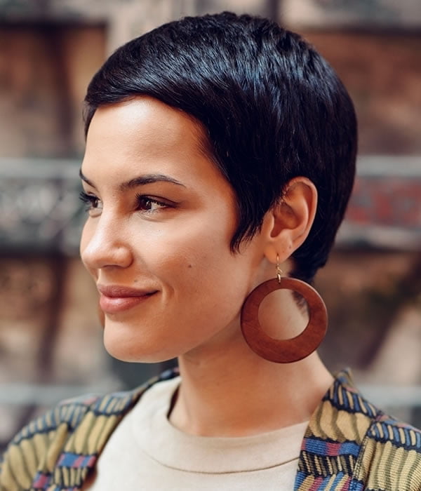 Pixie haircuts and hair colors 2021