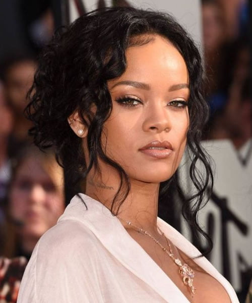 Curly hairstyles for women in 2021