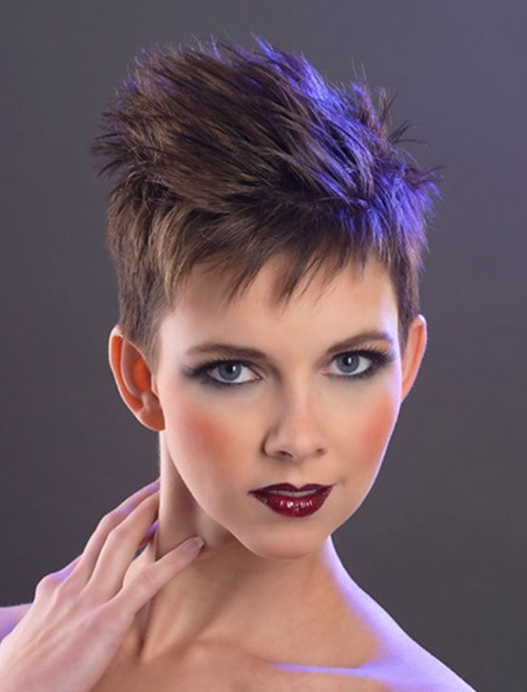 Short haircuts for women in 2021-2022