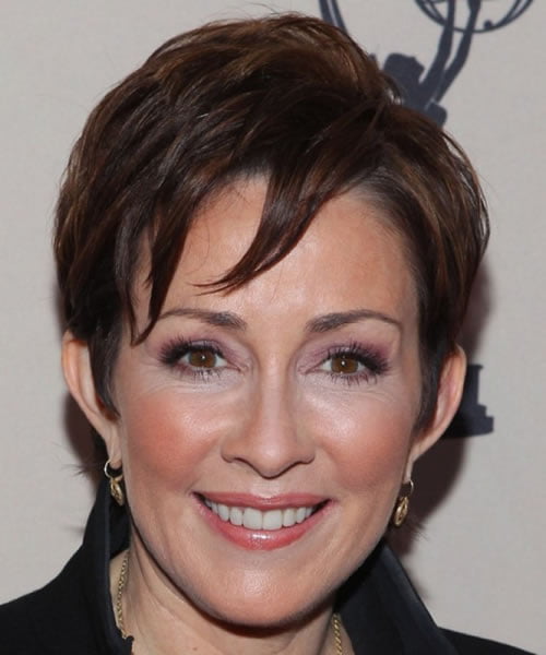 Short haircuts and hairstyles for older women in 2021-2022