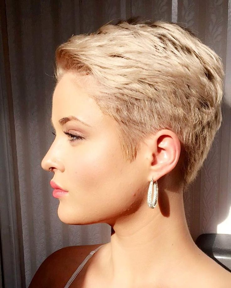 Short Hairstyles for Women 2021-2022