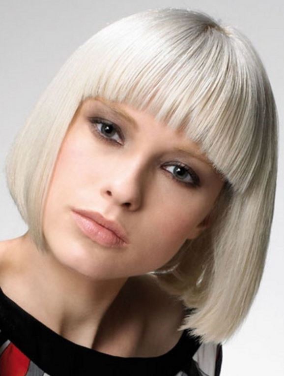 Long bob haircuts with bangs in 2021-2022