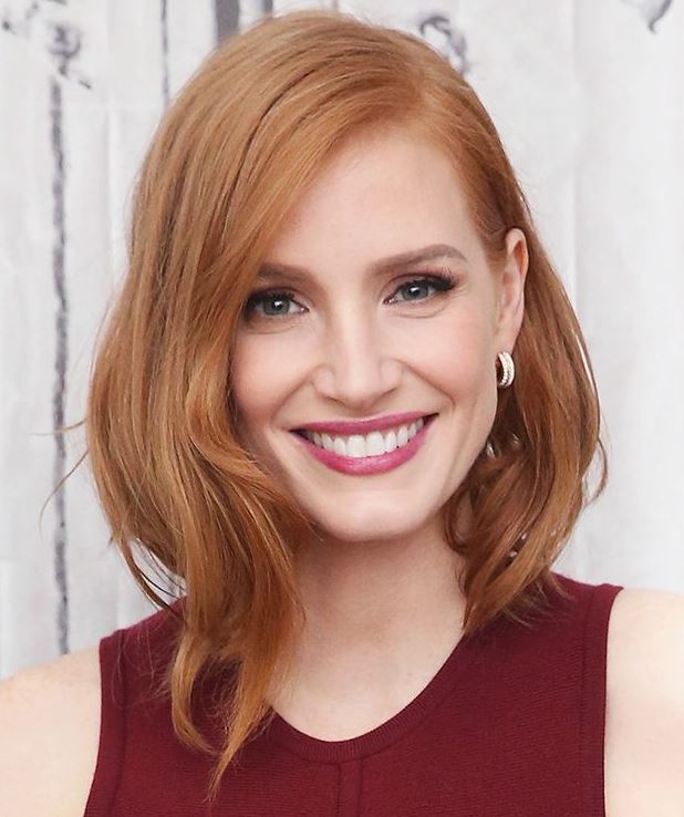 Red hair color ideas for medium length hair in 2021-2022