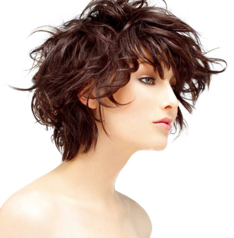 Short haircuts for wavy/curly hair in 2021-2022