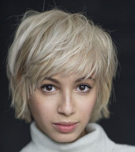Short hairstyles for fine hair 2021-2022