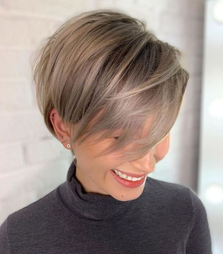 Short hairstyles for fine hair 2021-2022