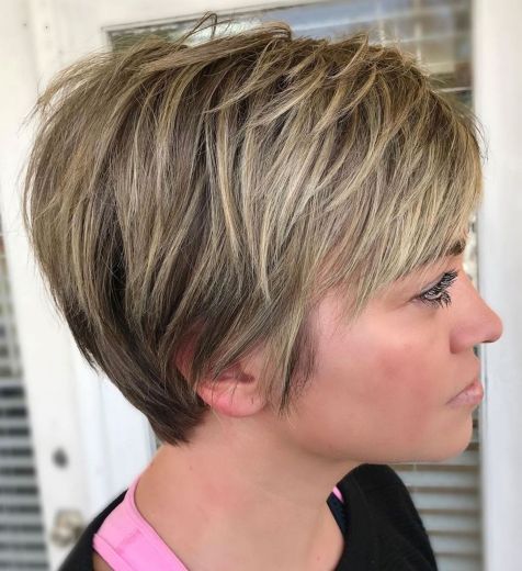 Short hairstyles for fine hair 2021-2022