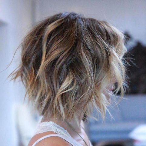 Short hairstyles for fine hair 2021-2022