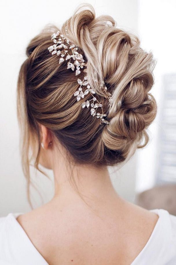 Prom or Wedding Hairstyles for 20212022