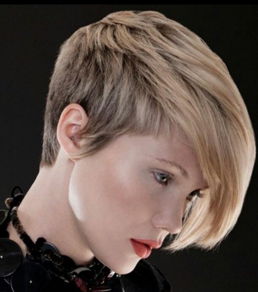 Asymmetrical Short Haircuts for Women in 2021-2022