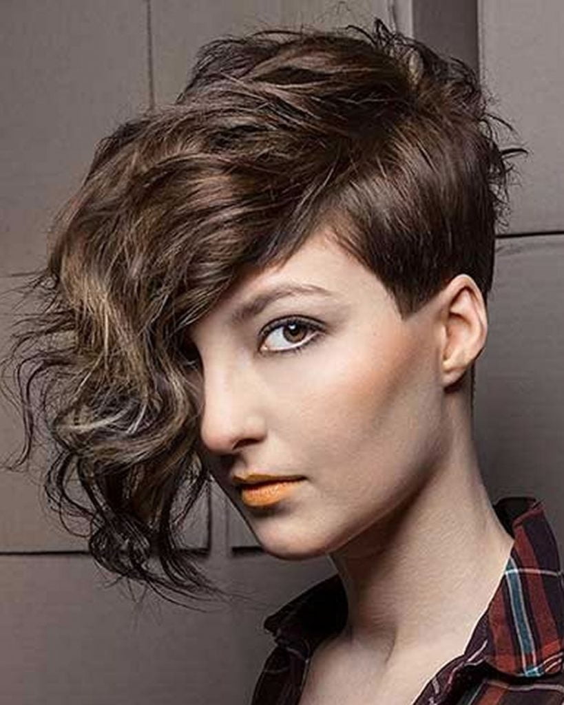 Asymmetrical Short Haircuts for Women in 2021-2022
