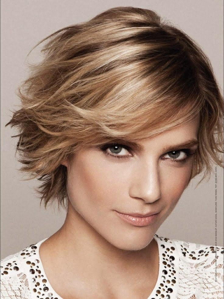 Layered Short Haircuts for Women 2021-2022