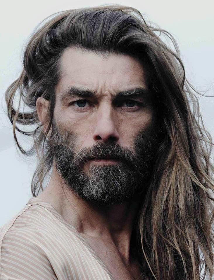 Long Hairstyles for men in 2021-2022