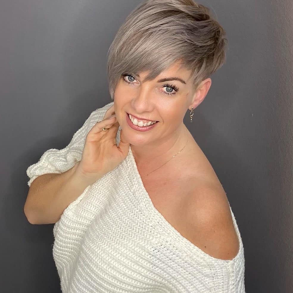 Stylish short hair 2021-2022