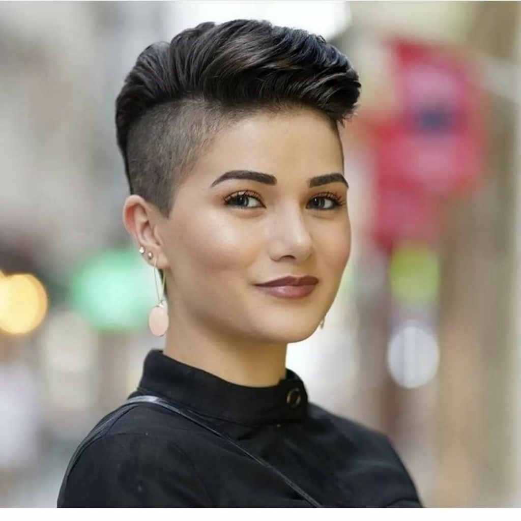 Stylish short hair 2021-2022