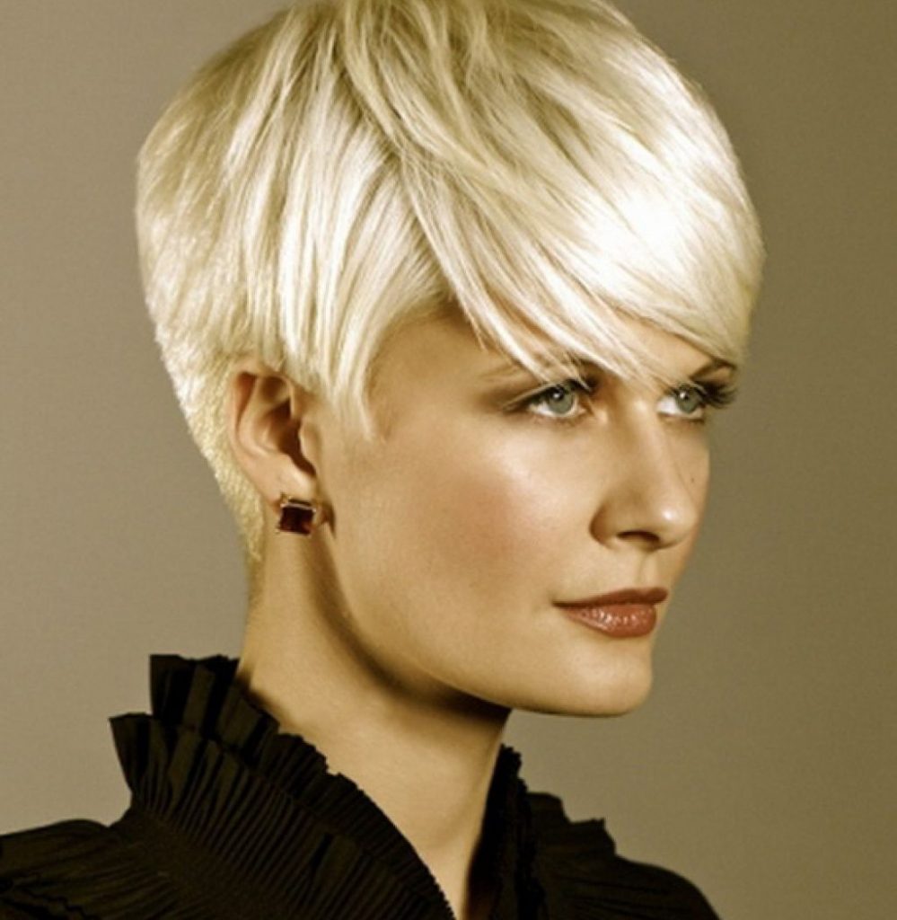 Stylish short hair 2021-2022