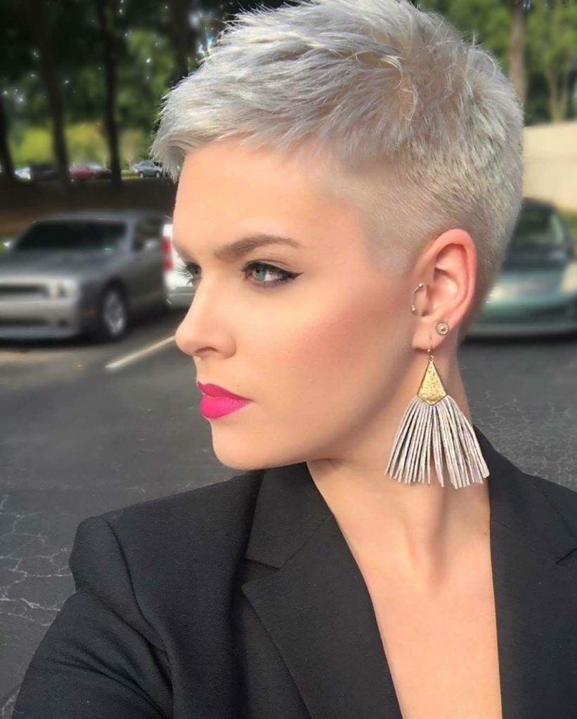 Stylish short hair 2021-2022