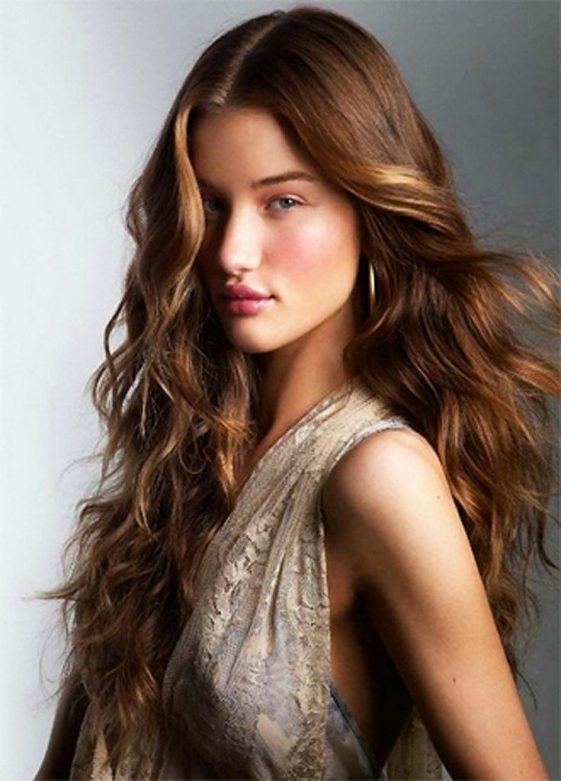 Wavy Long Hairstyles for Women in 20212022 Wavy Long Hairstyles for Women in 20212022