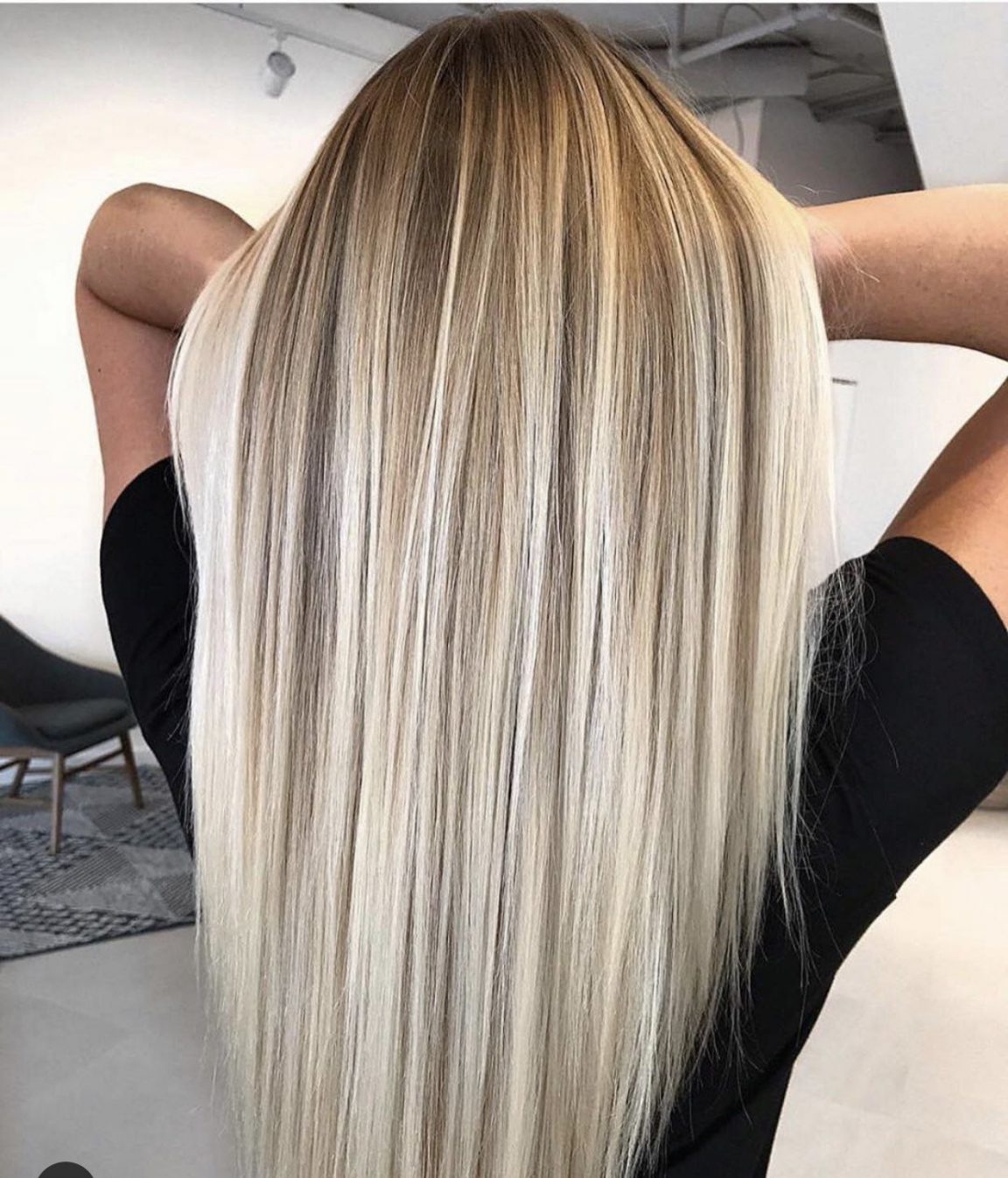 30 Cool Blonde Balayage Hair Colors in 2023