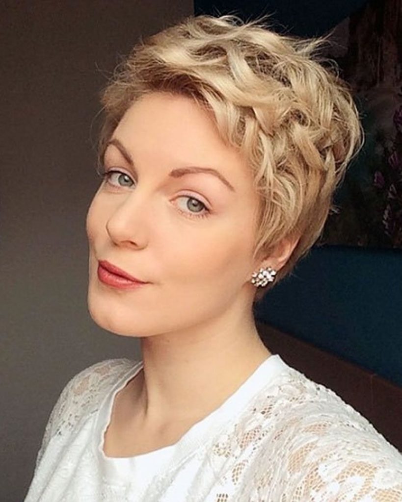 Curly Pixie Haircuts 2021-2022