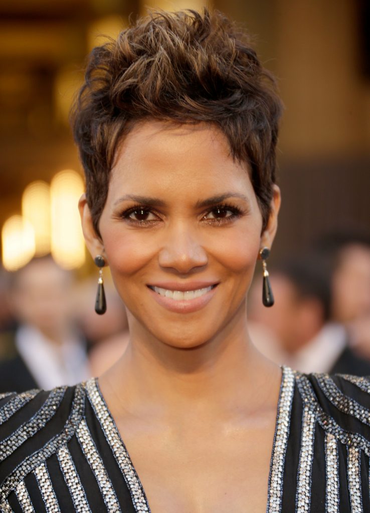 Pixie haircuts for black women in 2021-2022