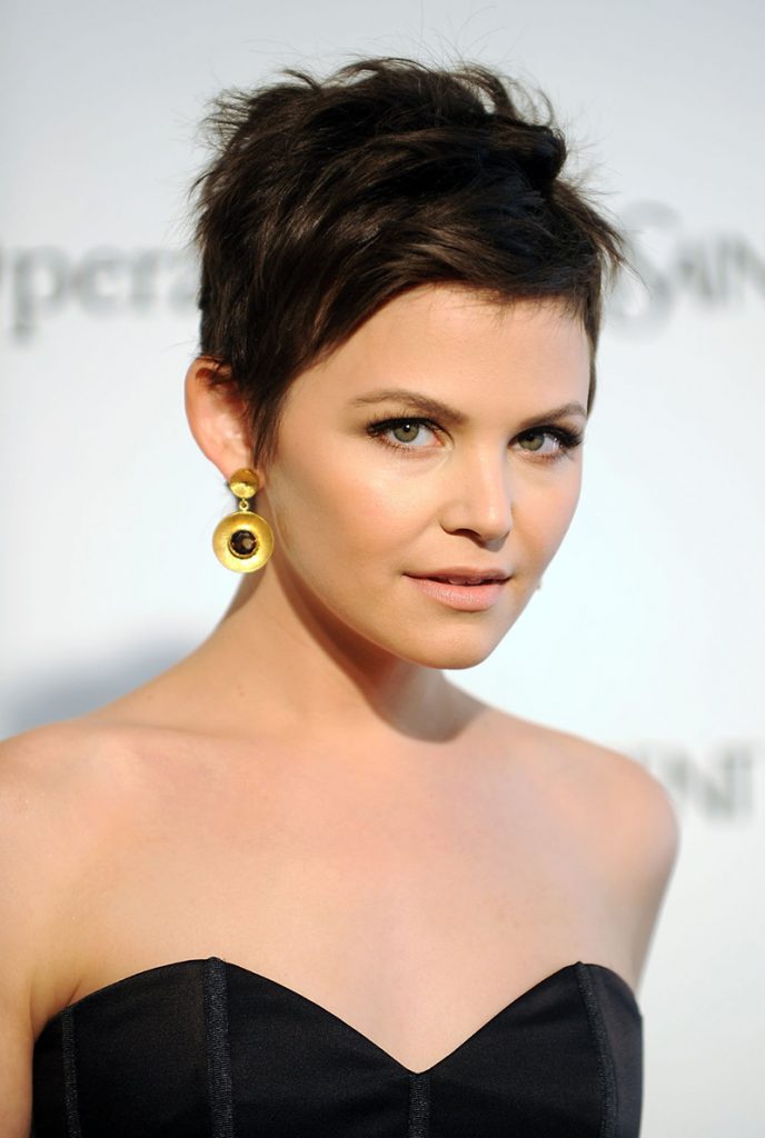 Pixie haircuts for women with round face in 2021-2022