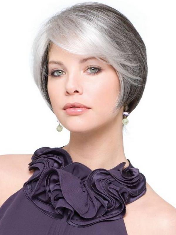 Pixie haircuts for women with round face in 2021-2022