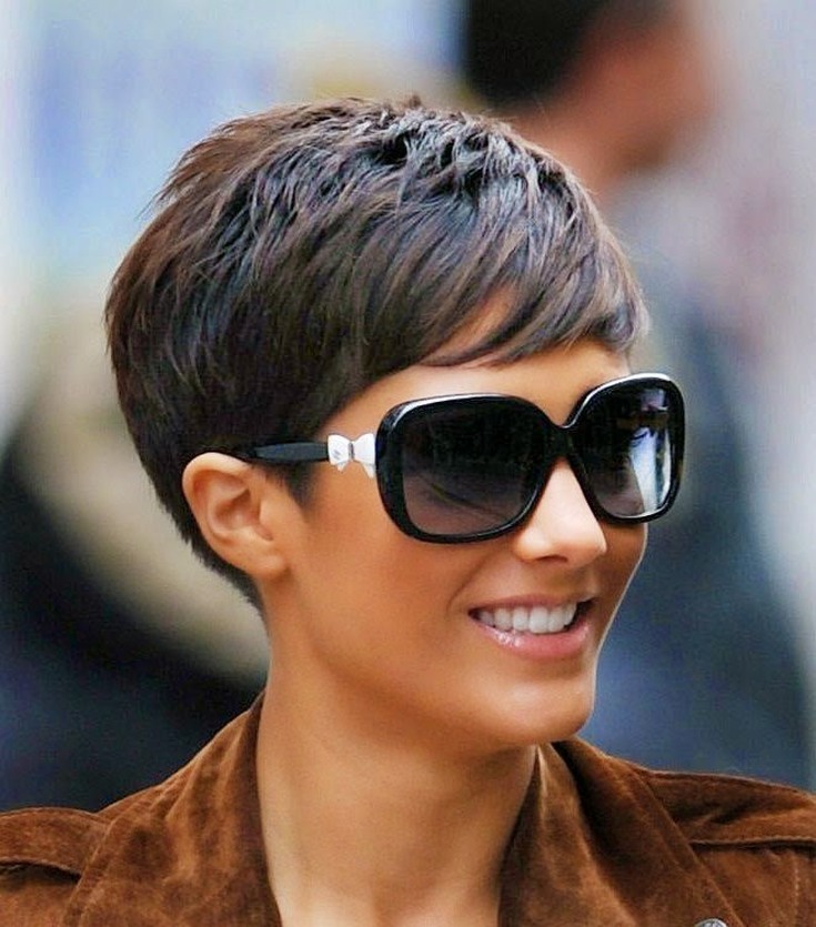 Pixie haircuts for women with round face in 2021-2022