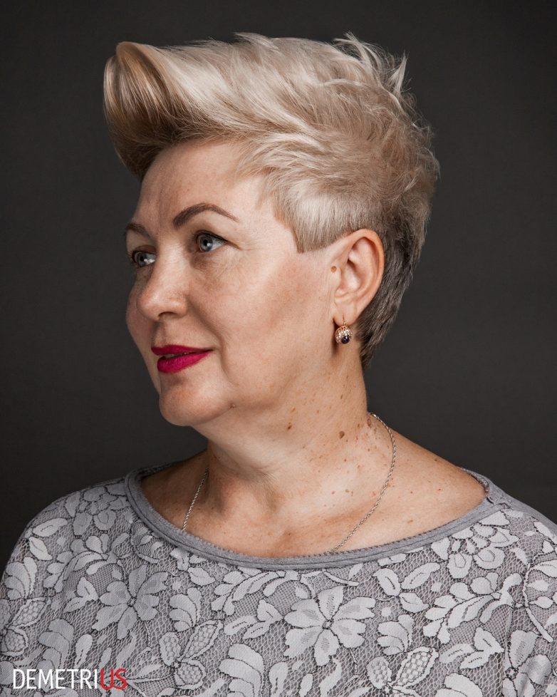 Short hairstyles for women over 60 in 2022-2023