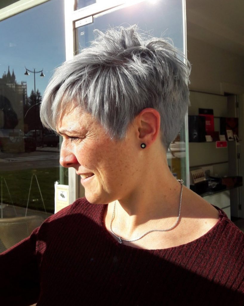 Short hairstyles for women over 60 in 2022-2023