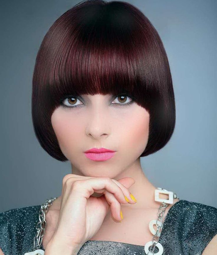 Short hair with bangs for women in 2022-2023
