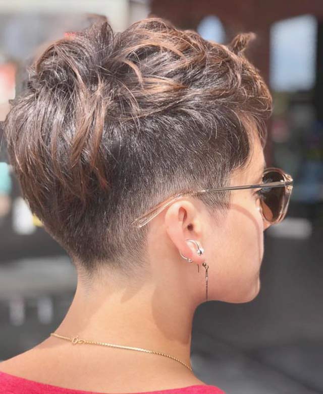 Pixie hair cuts and hair colors for 2022