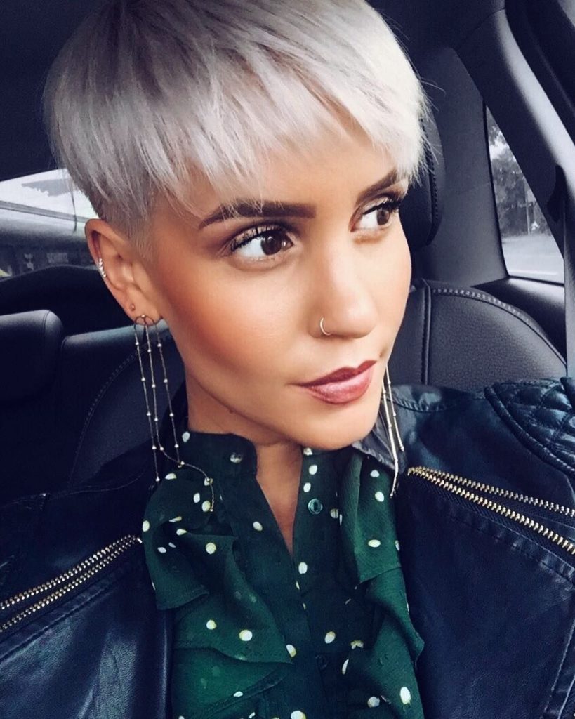 Pixie hair cuts and hair colors for 2022