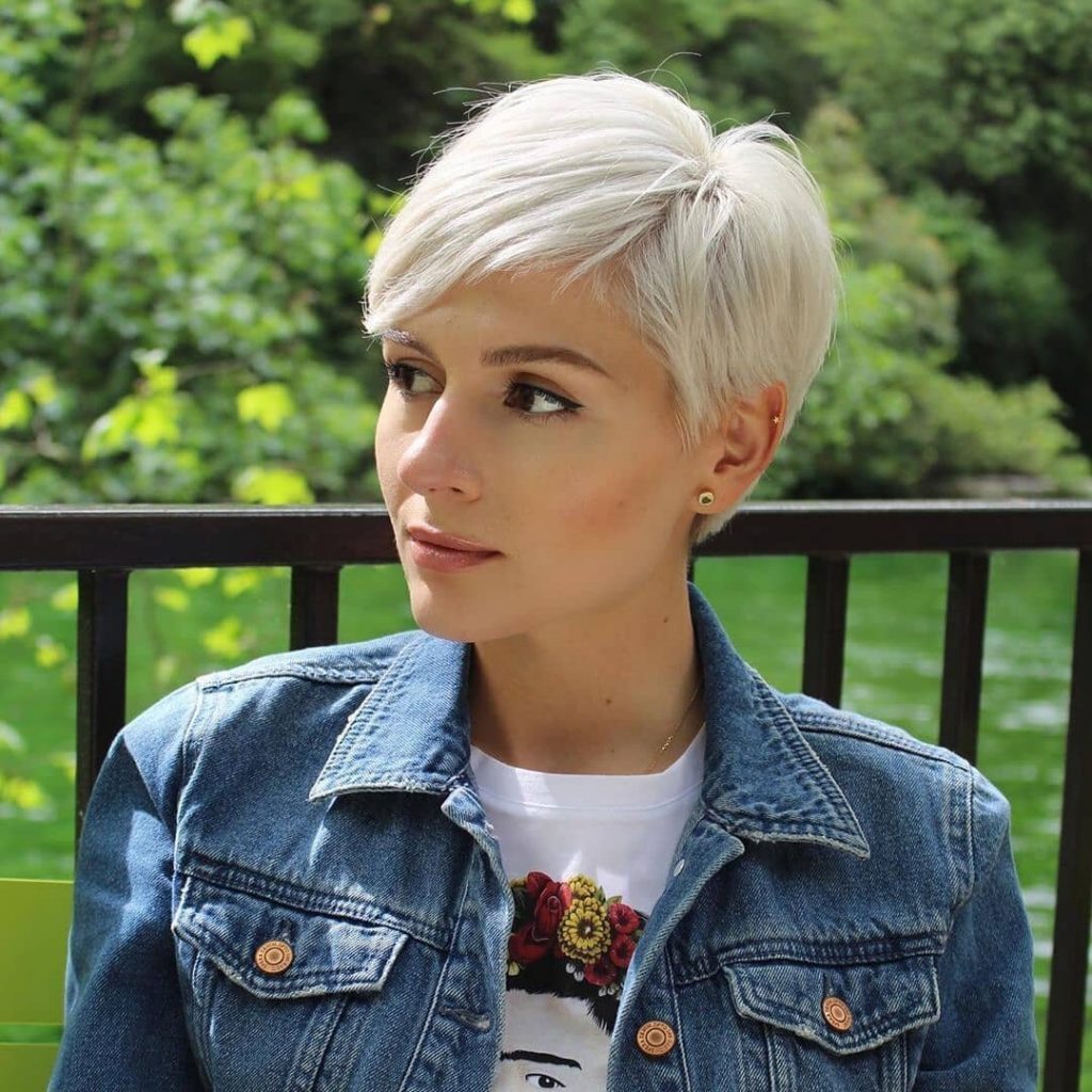 Pixie hair cuts and hair colors for 2022