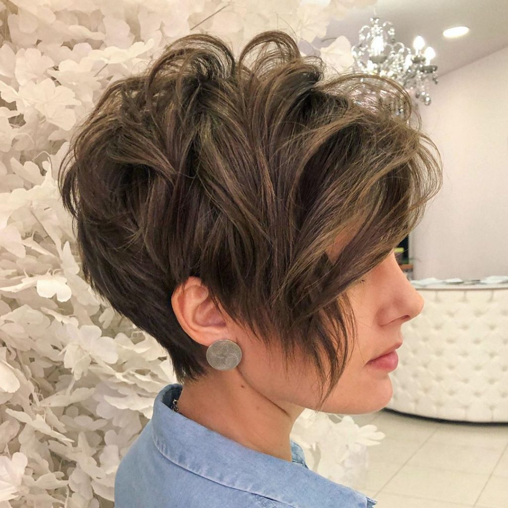 Short pixie and bob haircuts for women in 2022-2023