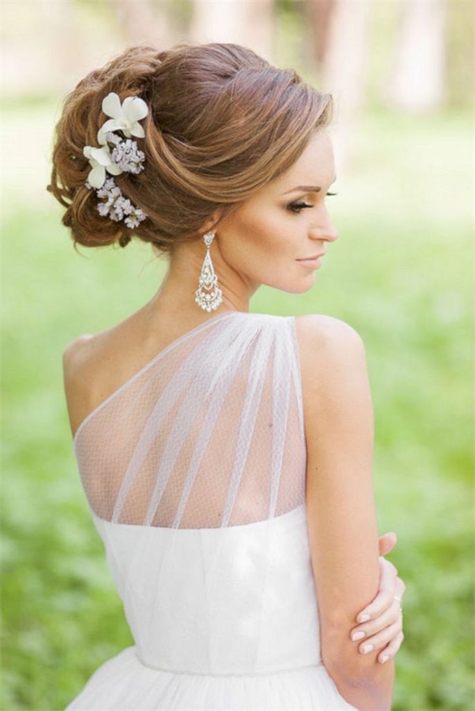 Wedding Hairstyles 2022 - Which hairstyle is best for engagement?