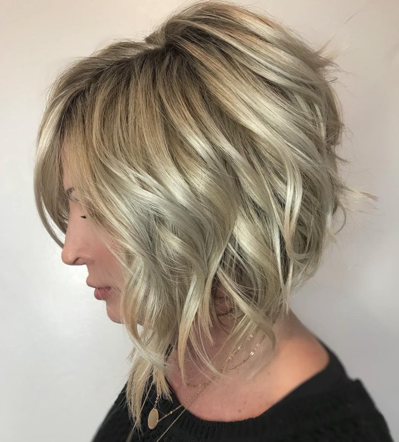 2023 layered short bob haircuts