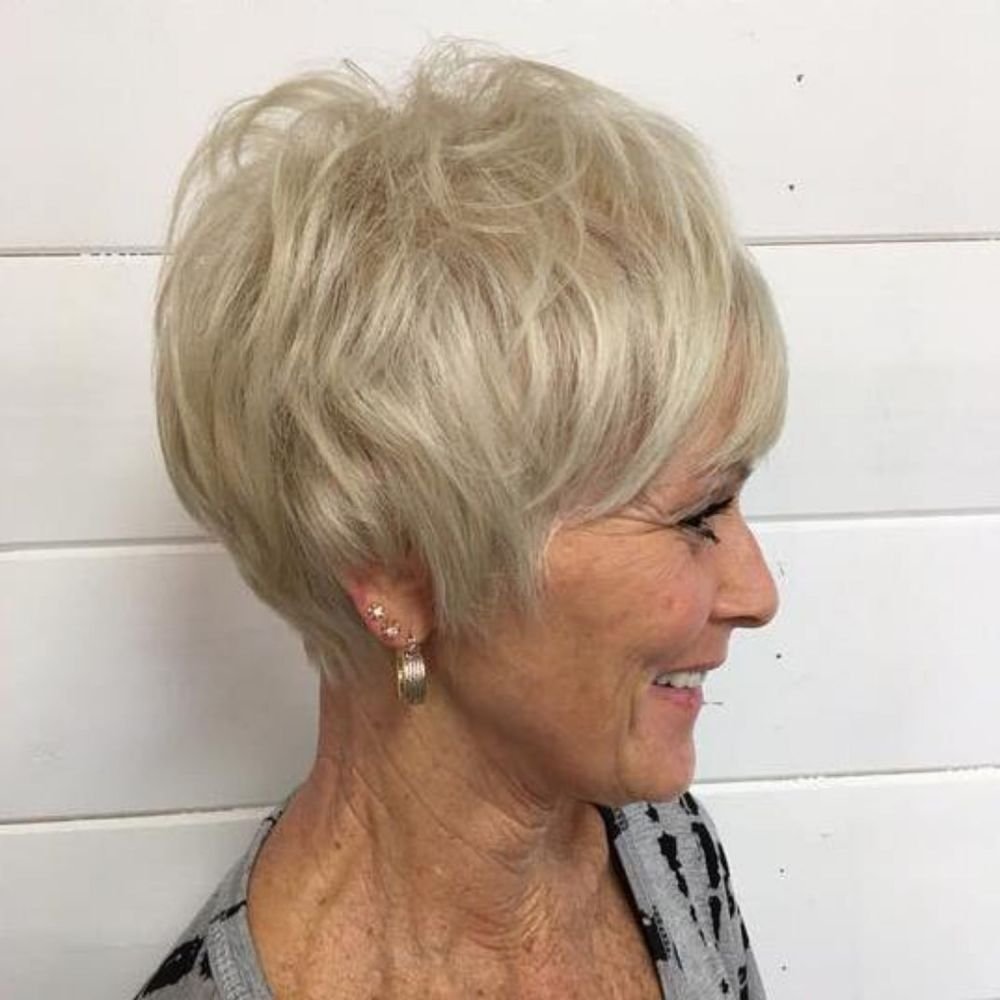 Short bob haircuts for older women over 60 in 2023