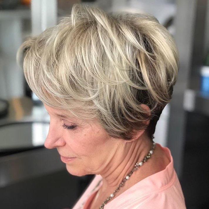 Short bob haircuts for older women over 60 in 2023