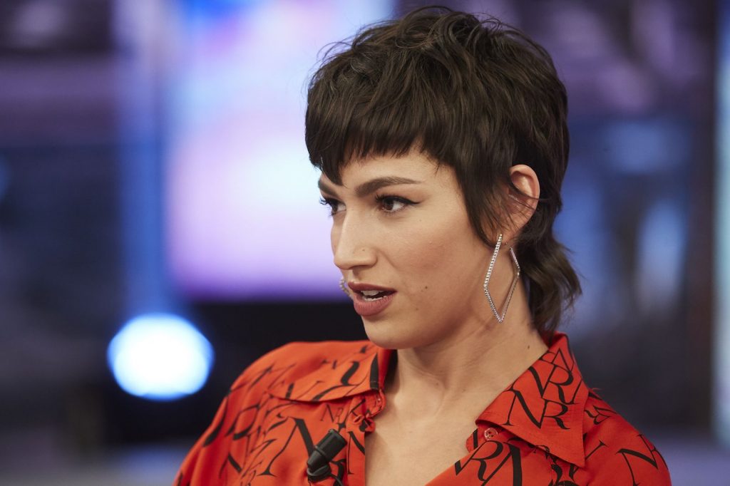 Ursula corbero hairstyles haircuts hair color 2023